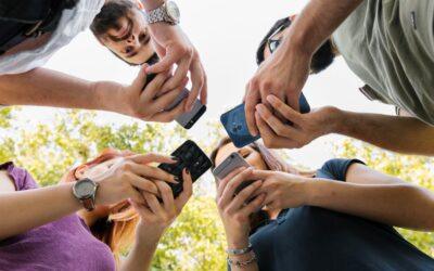 Tratamiento de la adicción al móvil en Valencia.